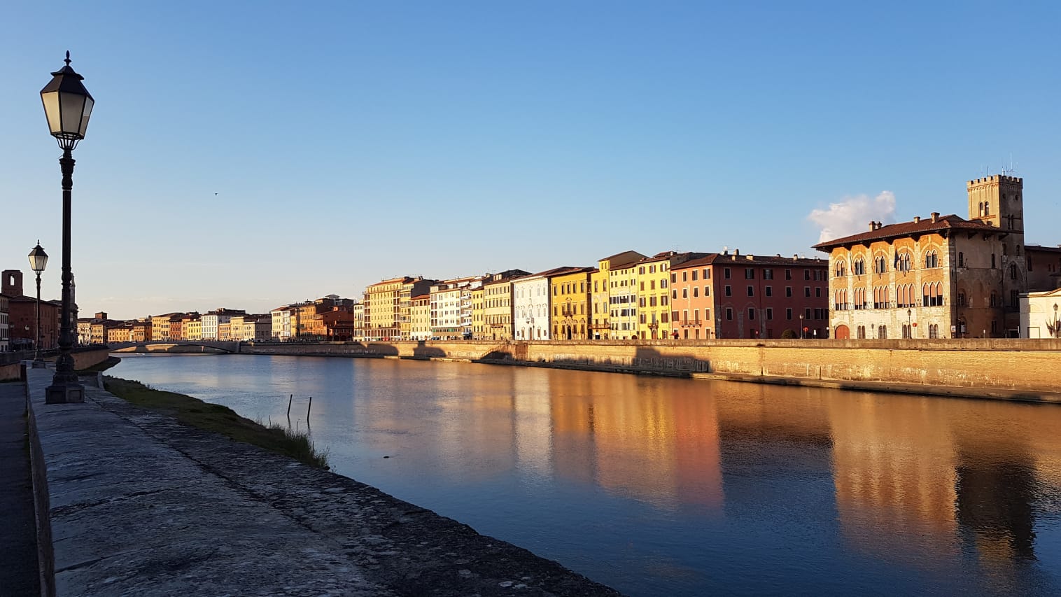 Piza - rzeka Arno